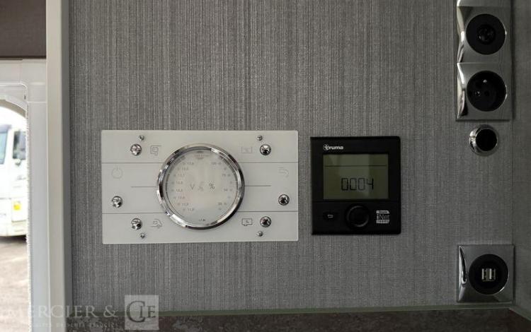 BURSTNER CAMPING-CAR PROFILE LYSEO TD BLEU Y62493