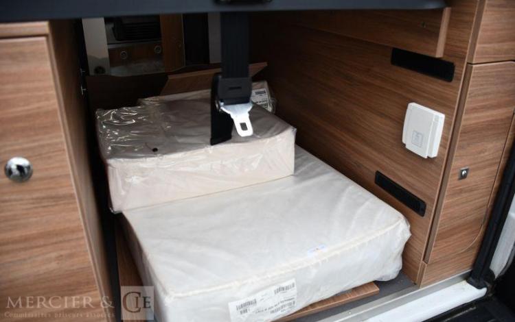 PINGUELY CAMPING CAR FOURGON PILOTE V600 G SERIE LIMITEE X-EDITION 2,2 HDI 140CH BLANC 37380