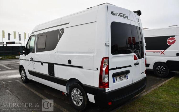 FONT VENDOME CAMPING CAR MASTER VAN XS 135ch 45e ANN+PACK LOISIRS PREMIUM PACK LUXE BLANC 73020
