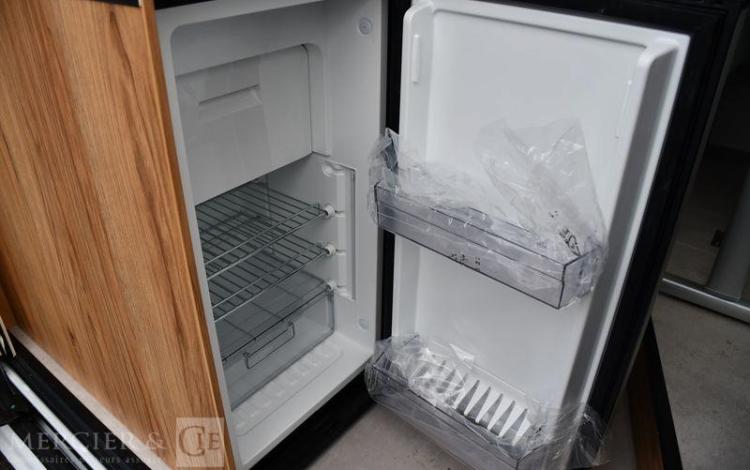 FONT VENDOME CAMPING CAR MASTER VAN XS 135ch 45e ANN+PACK LOISIRS PREMIUM PACK LUXE BLANC 73020