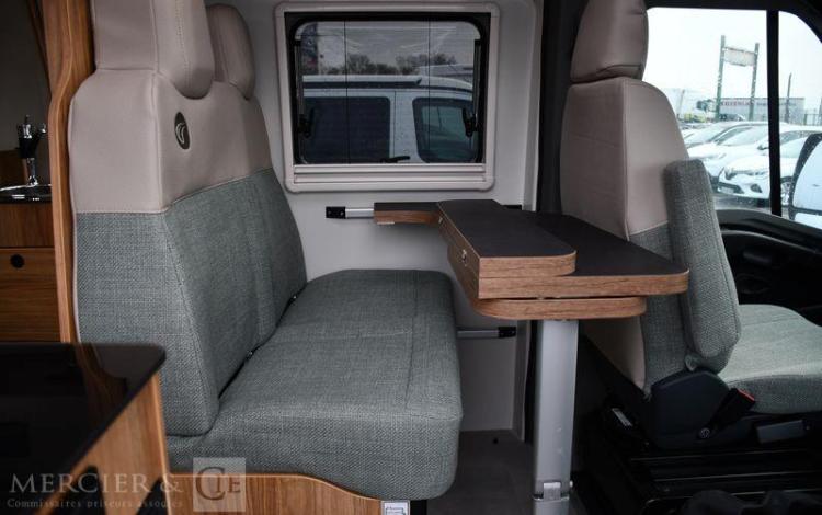 FONT VENDOME CAMPING CAR MASTER VAN XS 135ch 45e ANN+PACK LOISIRS PREMIUM PACK LUXE BLANC 73020