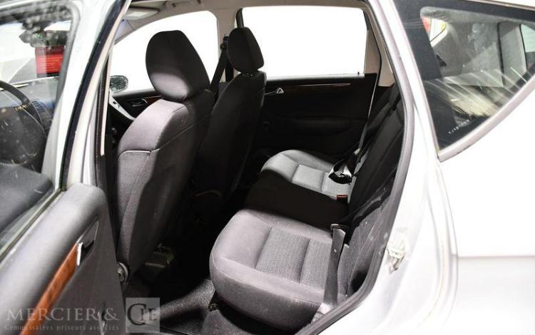 MERCEDES CLASSE A GRIS 800CNW59