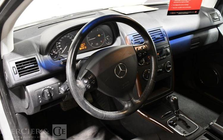 MERCEDES CLASSE A GRIS 800CNW59