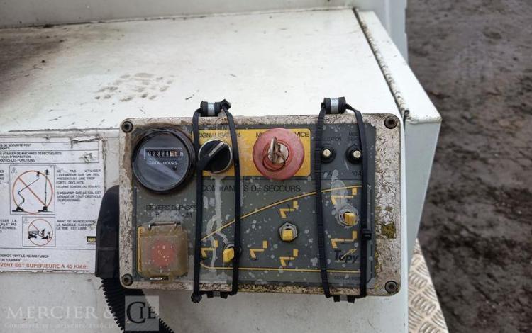 FIAT SCUDO 1,9 D 70CV AVEC NACELLE FRANCE ELEVATEUR TOPY 8 – 2394 HEURES BLANC 904ALF59