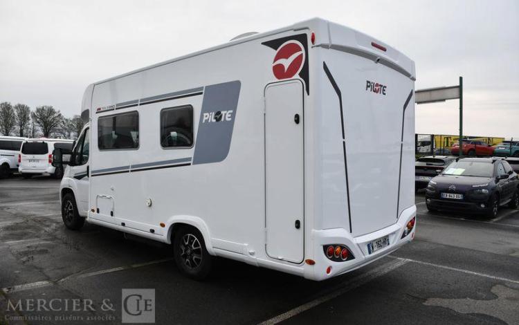 PILOTE CAMPING CAR PROFILE P696D EVIDENCE 2.2 HDI 140ch BLANC 93702