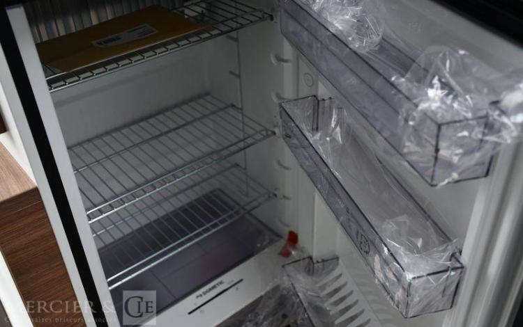 PILOTE CAMPING CAR PROFILE P696D EVIDENCE 2.2 HDI 140ch BLANC 93702