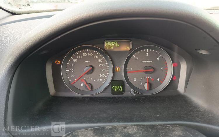 VOLVO S40 1,6 D 110 FEELING – DIESEL – 232872 KMS – ANNEE 2009 GRIS AD-064-DE