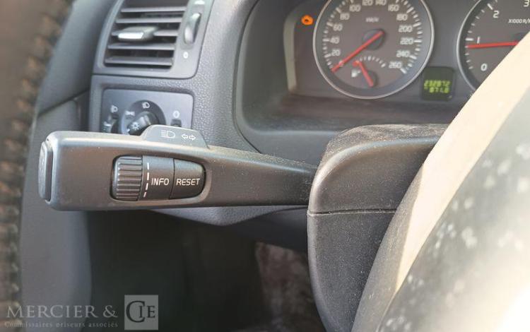 VOLVO S40 1,6 D 110 FEELING – DIESEL – 232872 KMS – ANNEE 2009 GRIS AD-064-DE