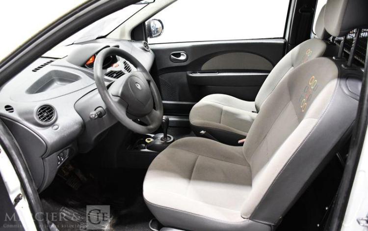 RENAULT TWINGO SOCIETE 1.2 LEV 75 AIR BLANC AK-948-HP