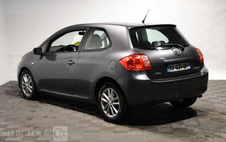 TOYOTA AURIS 2,0 D4D 125 LUNA GRIS AV-437-QR