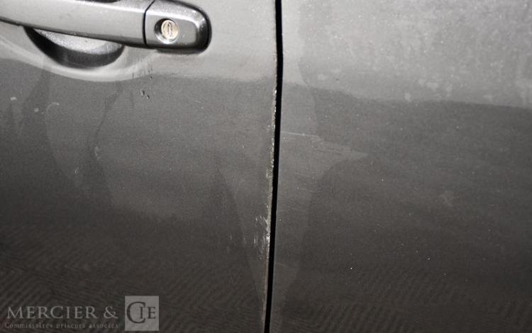 TOYOTA AURIS 2,0 D4D 125 LUNA GRIS AV-437-QR