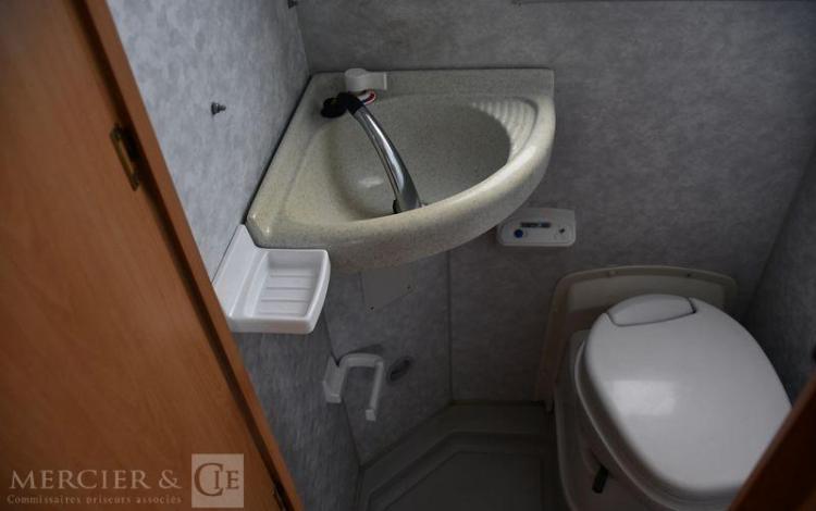 FIAT CAMPING CAR FOURGON ADRIATIK 2.8 HDI 130ch BLANC AX-407-ZV