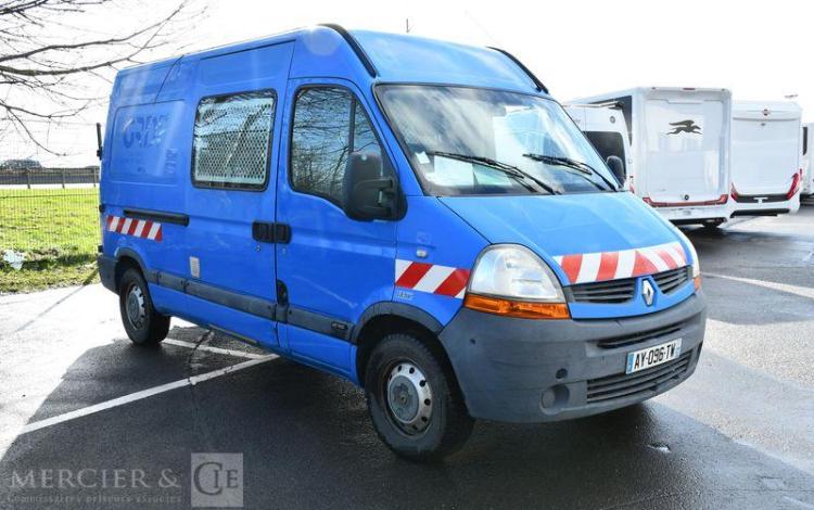 RENAULT MASTER FOURGON 2.5 DCI 100 35 L2H2 CONFORT BLEU AY-096-TW