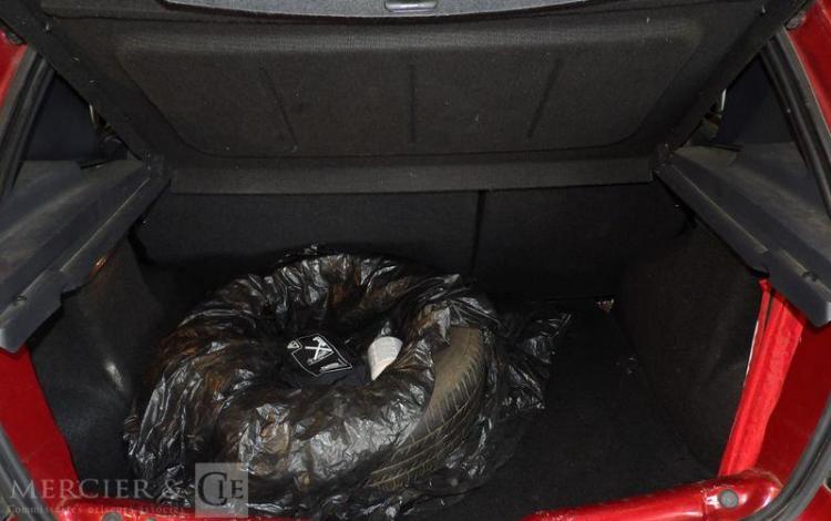 DACIA SANDERO 1,4 MPI GPL 75CH LAUREATE ROUGE AY-578-EH