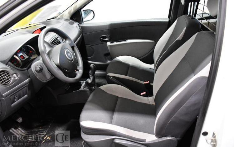 RENAULT CLIO III SOCIETE 1.5 DCI 75 AIR BLANC BJ-066-NX
