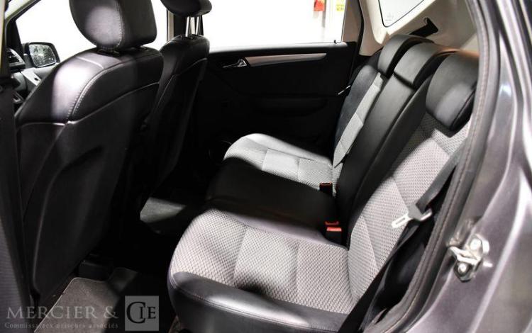 MERCEDES CLASSE A GRIS BK-345-DM