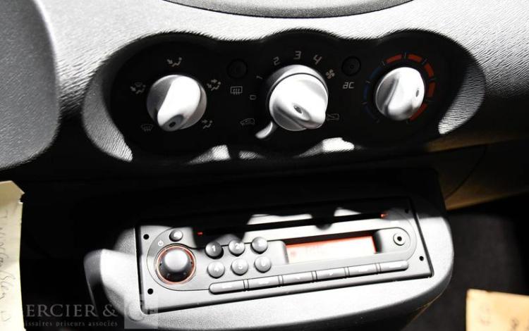 RENAULT TWINGO DCI BLEU BY-437-ED