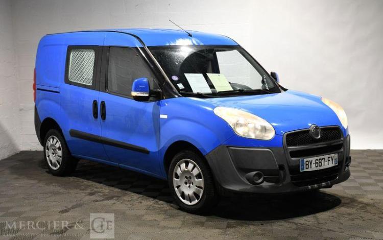 FIAT DOBLO GNV BLEU BY-687-FY