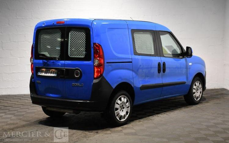 FIAT DOBLO GNV BLEU BY-687-FY