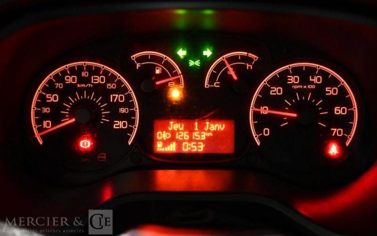 FIAT DOBLO GNV BLEU BY-687-FY