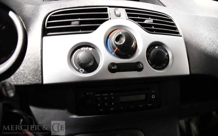 RENAULT KANGOO II DCI BLEU BZ-292-BA
