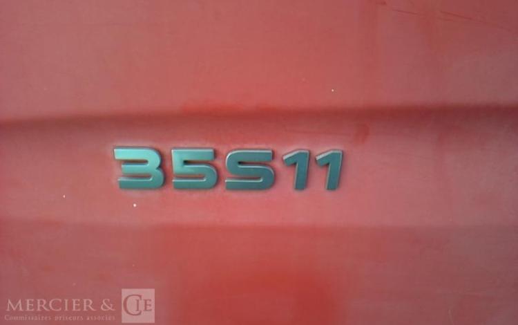 IVECO 35S11 NACELLE SUR VL 17M 4598H ROUGE BZ-789-BM