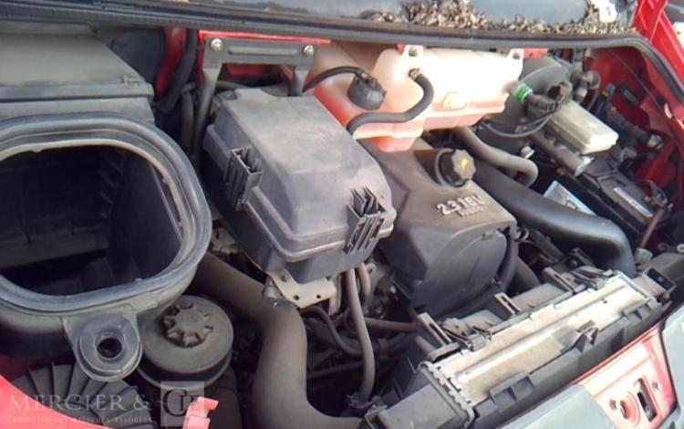 IVECO 35S11 NACELLE SUR VL 17M 4598H ROUGE BZ-789-BM