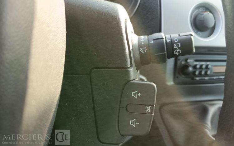 RENAULT KANGOO II EXPRESS (VU) 1.5 DCI 70 CV – DIESEL – 224159 KMS – ANNEE 2012 BLEU CA-021-CY