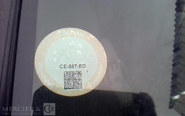 MITSUBISHI L200 PICK-UP 2.5 TD DOUBLE CABINE 4 WD 136CV BLEU CE-587-ED