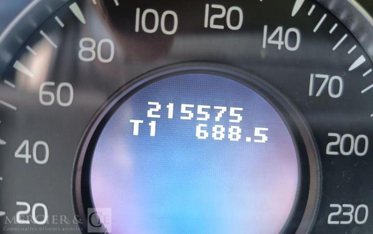 VOLVO XC60 2,4 D5 185 SUMMUM AWD GEARTRONIC BVA DIESEL – 215574 KMS – ANNEE 2010 MARRON CL-432-KW