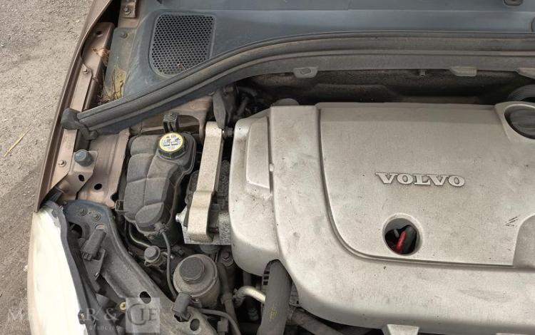 VOLVO XC60 2,4 D5 185 SUMMUM AWD GEARTRONIC BVA DIESEL – 215574 KMS – ANNEE 2010 MARRON CL-432-KW