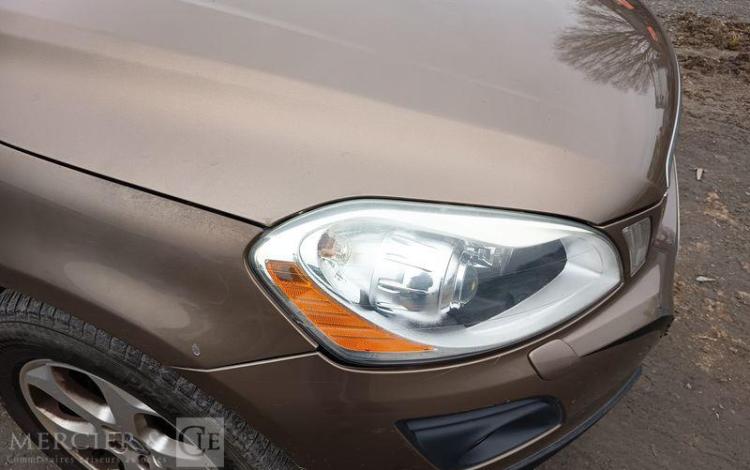 VOLVO XC60 2,4 D5 185 SUMMUM AWD GEARTRONIC BVA DIESEL – 215574 KMS – ANNEE 2010 MARRON CL-432-KW