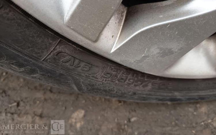 VOLVO XC60 2,4 D5 185 SUMMUM AWD GEARTRONIC BVA DIESEL – 215574 KMS – ANNEE 2010 MARRON CL-432-KW