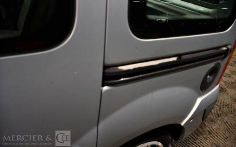 RENAULT KANGOO KANGOO COMBI 1.5 DCI 65CH AIR GRIS CP-803-VJ