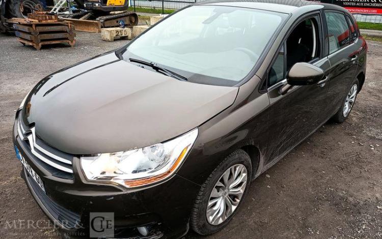 CITROEN C4 1.6 E-HDI 110 AIRDREAM BUSINESS BMP – DIESEL – 178411 KMS – ANNEE 2013 MARRON CV-578-GQ