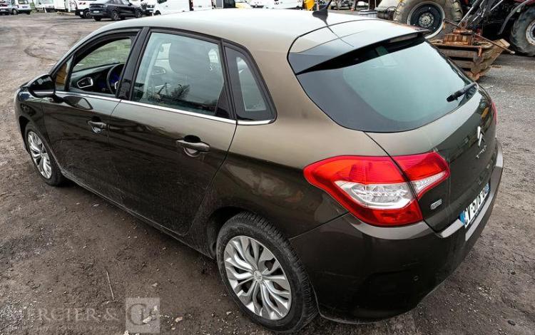CITROEN C4 1.6 E-HDI 110 AIRDREAM BUSINESS BMP – DIESEL – 178411 KMS – ANNEE 2013 MARRON CV-578-GQ
