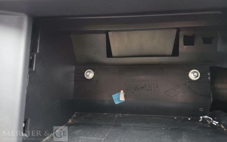 CITROEN C4 1.6 E-HDI 110 AIRDREAM BUSINESS BMP – DIESEL – 178411 KMS – ANNEE 2013 MARRON CV-578-GQ