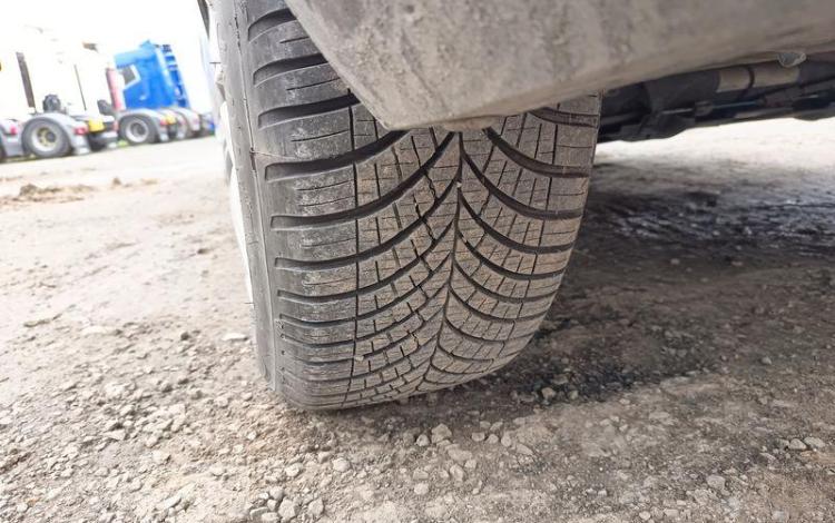 CITROEN C4 1.6 E-HDI 110 AIRDREAM BUSINESS BMP – DIESEL – 178411 KMS – ANNEE 2013 MARRON CV-578-GQ