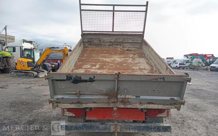 MERCEDES SPRINTER II 2,2D 129 CV BENNE AVEC COFFRE ACIER DIESEL – 171526 KMS – ANNEE 2013 ROUGE CZ-452-QJ