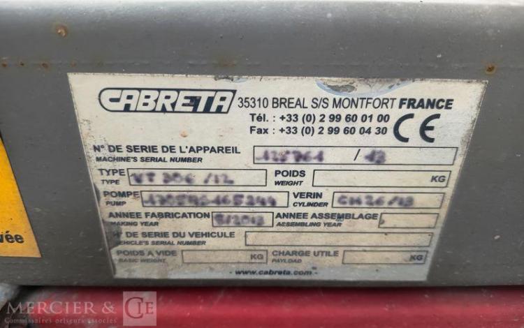 MERCEDES SPRINTER II 2,2D 129 CV BENNE AVEC COFFRE ACIER DIESEL – 171526 KMS – ANNEE 2013 ROUGE CZ-452-QJ