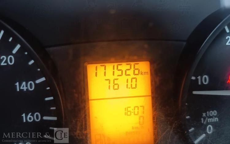 MERCEDES SPRINTER II 2,2D 129 CV BENNE AVEC COFFRE ACIER DIESEL – 171526 KMS – ANNEE 2013 ROUGE CZ-452-QJ