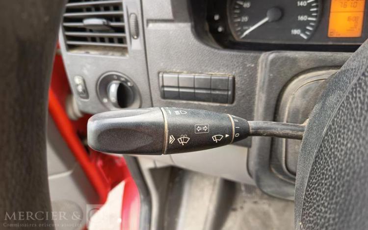 MERCEDES SPRINTER II 2,2D 129 CV BENNE AVEC COFFRE ACIER DIESEL – 171526 KMS – ANNEE 2013 ROUGE CZ-452-QJ