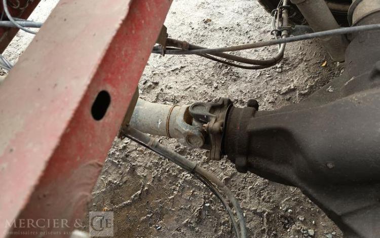 MERCEDES SPRINTER II 2,2D 129 CV BENNE AVEC COFFRE ACIER DIESEL – 171526 KMS – ANNEE 2013 ROUGE CZ-452-QJ