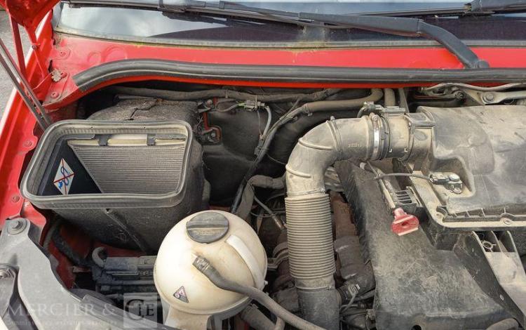 MERCEDES SPRINTER II 2,2D 129 CV BENNE AVEC COFFRE ACIER DIESEL – 171526 KMS – ANNEE 2013 ROUGE CZ-452-QJ