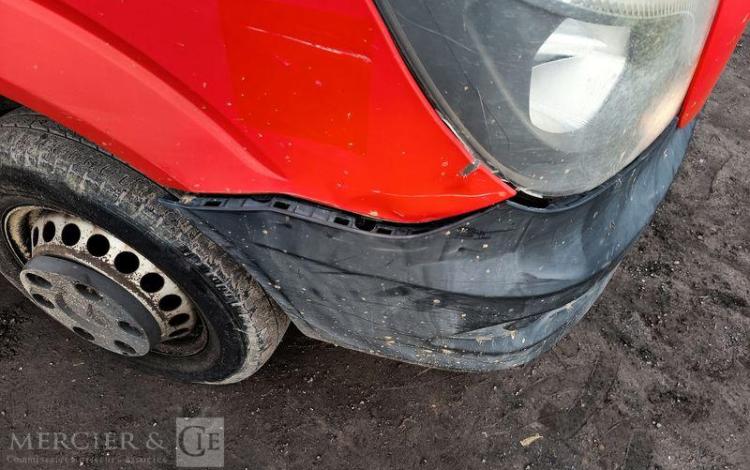 MERCEDES SPRINTER II 2,2D 129 CV BENNE AVEC COFFRE ACIER DIESEL – 171526 KMS – ANNEE 2013 ROUGE CZ-452-QJ