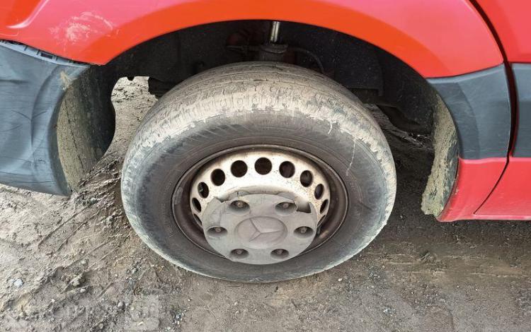 MERCEDES SPRINTER II 2,2D 129 CV BENNE AVEC COFFRE ACIER DIESEL – 171526 KMS – ANNEE 2013 ROUGE CZ-452-QJ