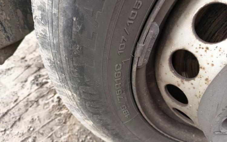 MERCEDES SPRINTER II 2,2D 129 CV BENNE AVEC COFFRE ACIER DIESEL – 171526 KMS – ANNEE 2013 ROUGE CZ-452-QJ