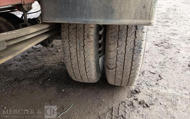 MERCEDES SPRINTER II 2,2D 129 CV BENNE AVEC COFFRE ACIER DIESEL – 171526 KMS – ANNEE 2013 ROUGE CZ-452-QJ