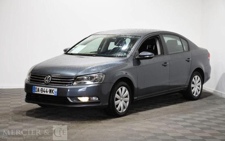 VOLKSWAGEN PASSAT 1,6 TDI 105 BLUEMOTION TREND LINE GRIS DA-844-WK