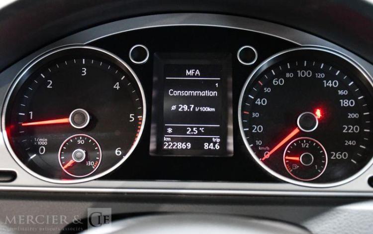 VOLKSWAGEN PASSAT 1,6 TDI 105 BLUEMOTION TREND LINE GRIS DA-844-WK